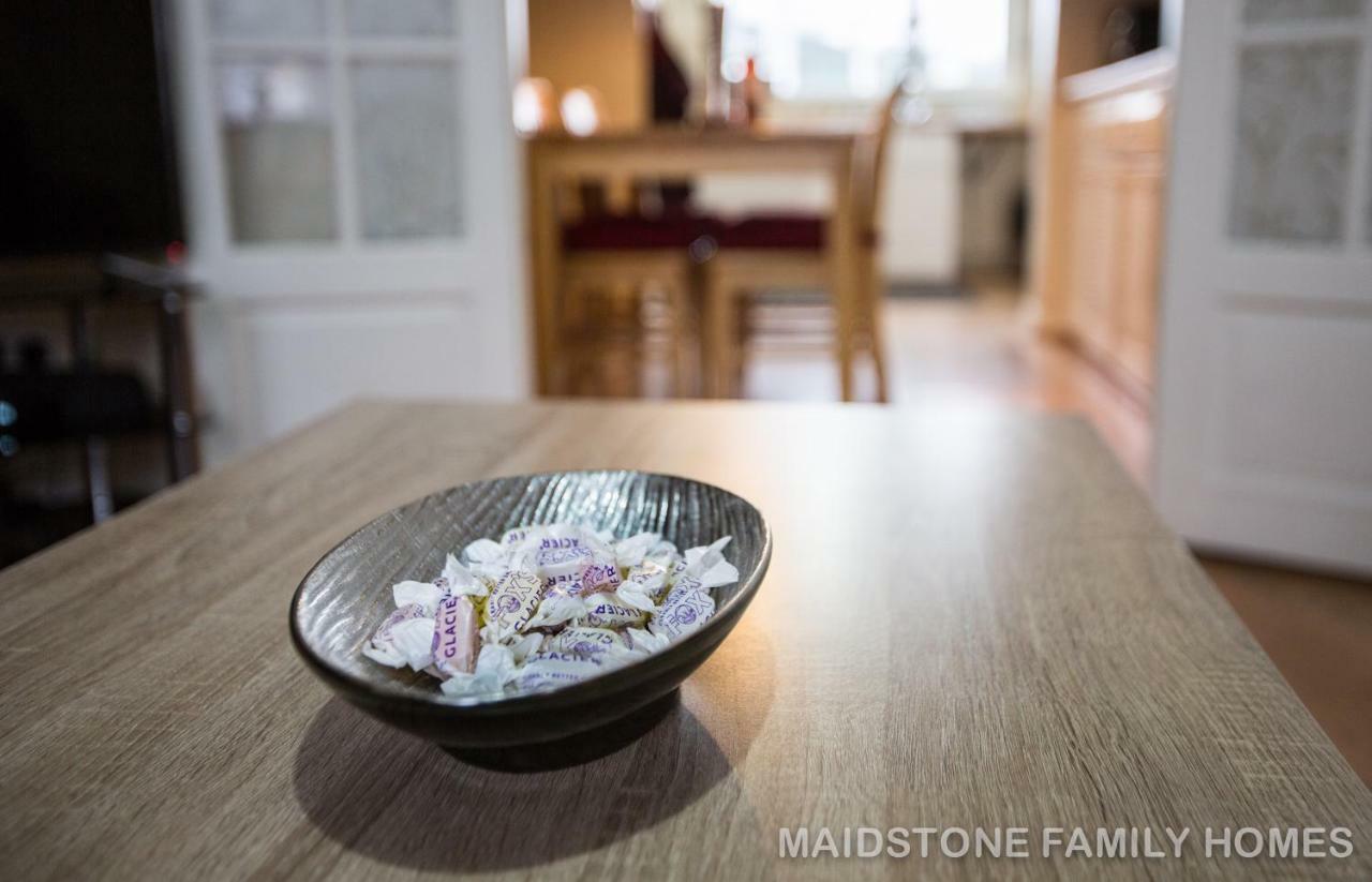 Maidstone Family Homes Upper Road Cottage Bagian luar foto