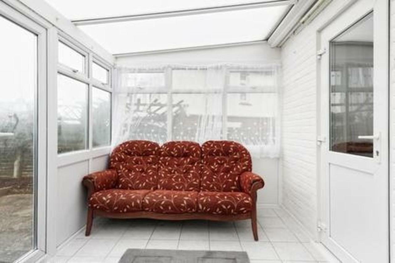 Maidstone Family Homes Upper Road Cottage Bagian luar foto