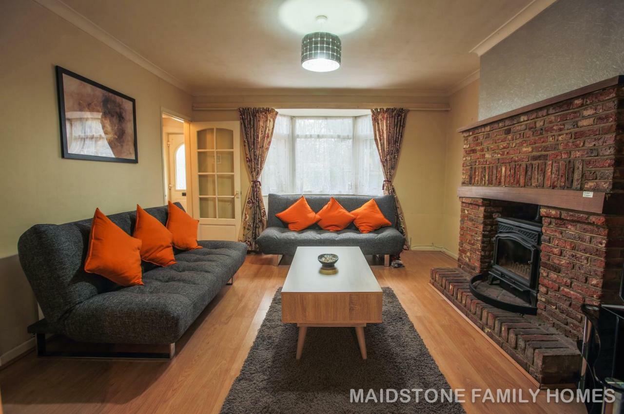 Maidstone Family Homes Upper Road Cottage Bagian luar foto