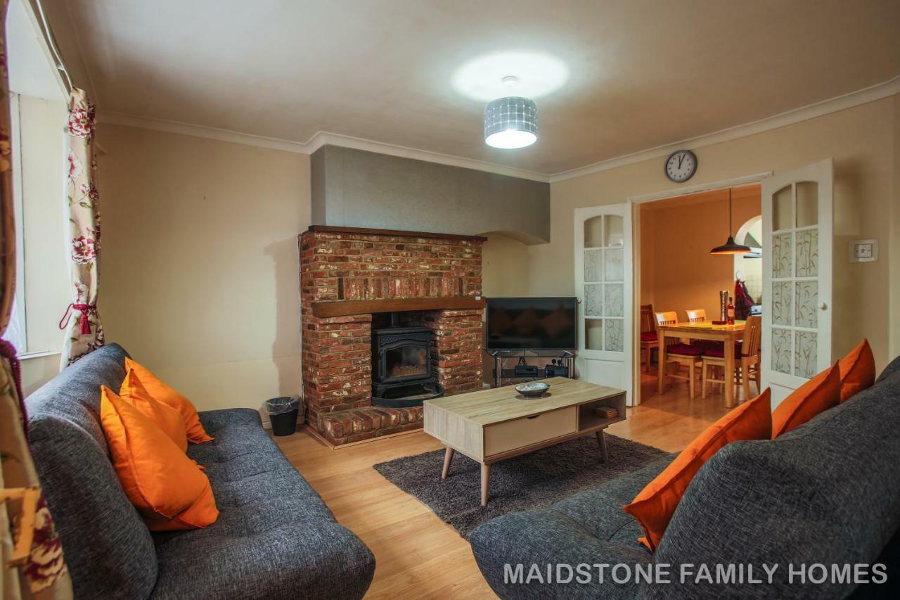 Maidstone Family Homes Upper Road Cottage Bagian luar foto